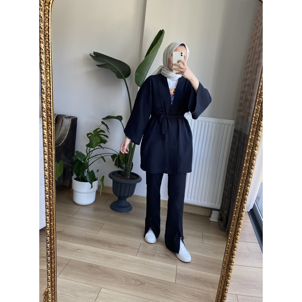 Siyah kimono takımı