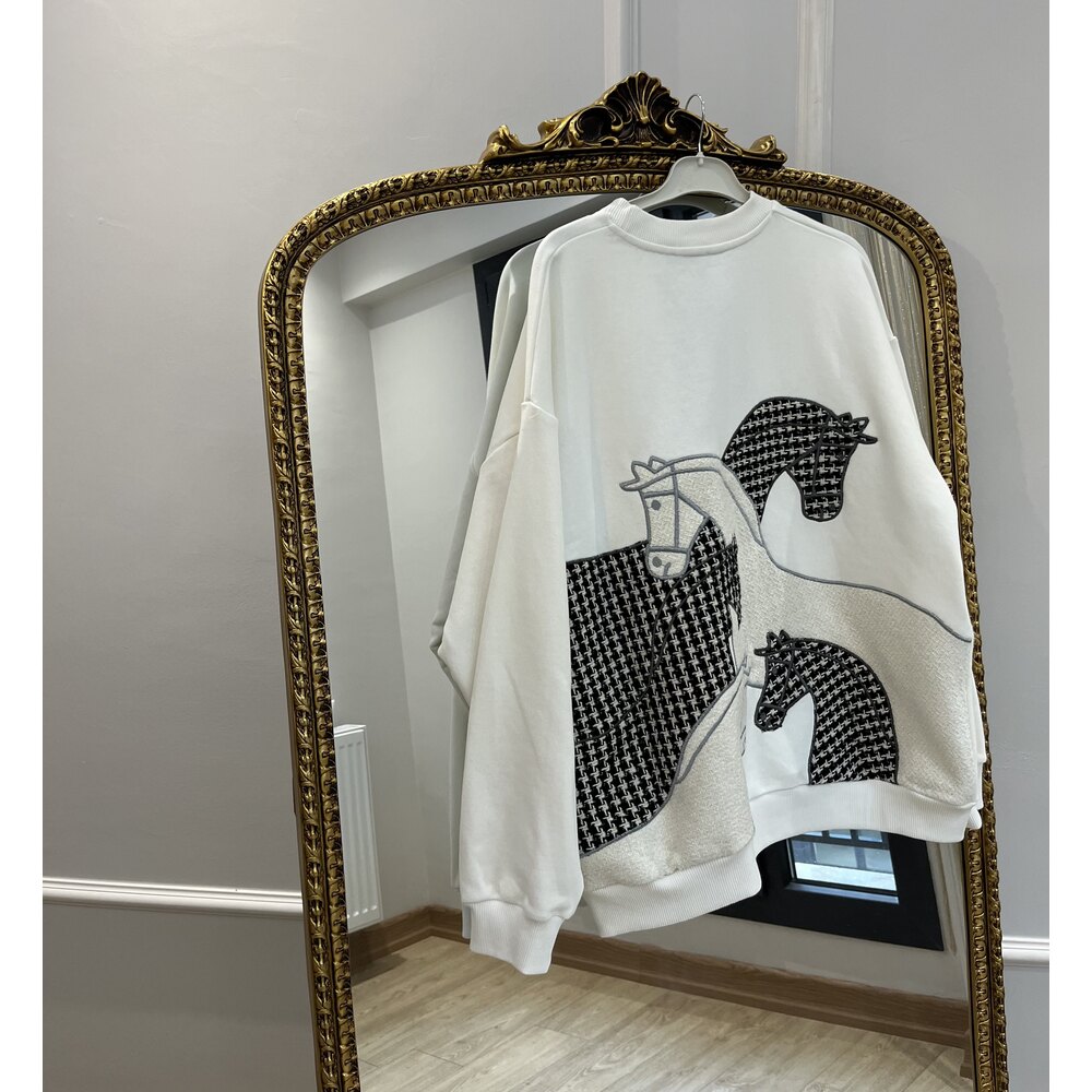 Sırt detaylı Premium sweatshirt — fotoğraf 2
