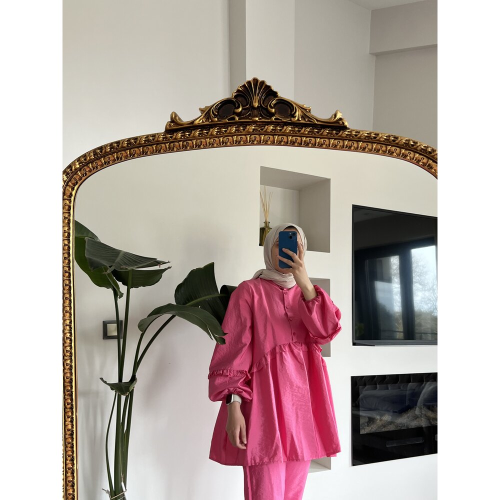 Düğmeli Pembe Takım — fotoğraf 2