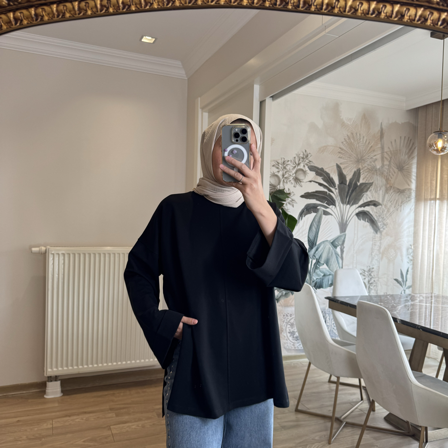 Siyah yırtmaç detaylı Sweatshirt — fotoğraf 2